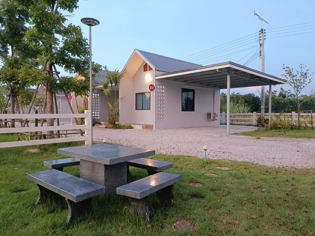 Numhom Resort Ban Nong Chum Saeng Exterior foto
